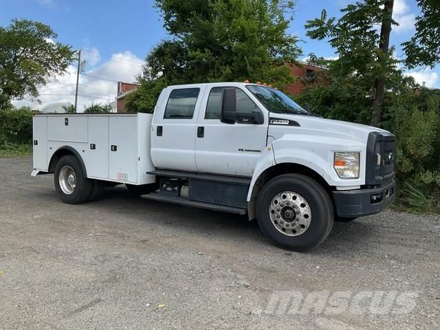 Ford F-750 Pickup/Pritschenwagen