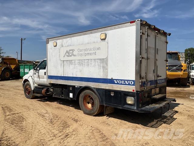 Ford F-750 Tankwagen