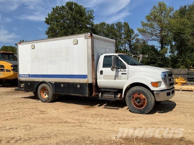 Ford F-750 Tankwagen