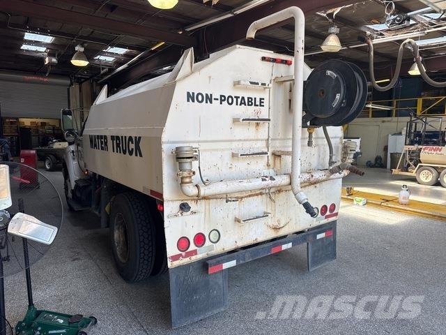 Ford F-750 Wassertanker