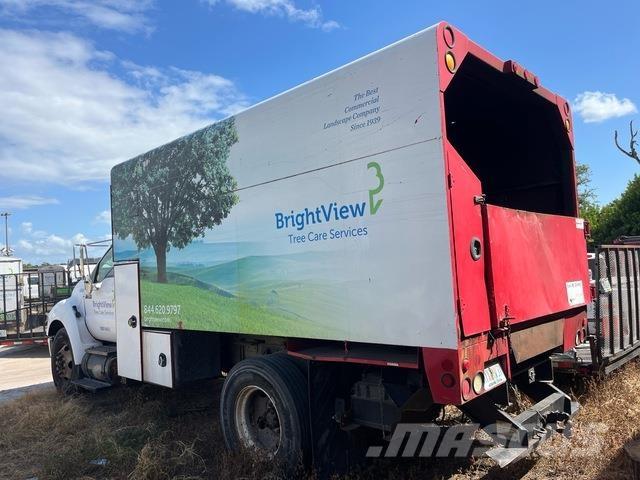 Ford F-750 Kleinholztransporter