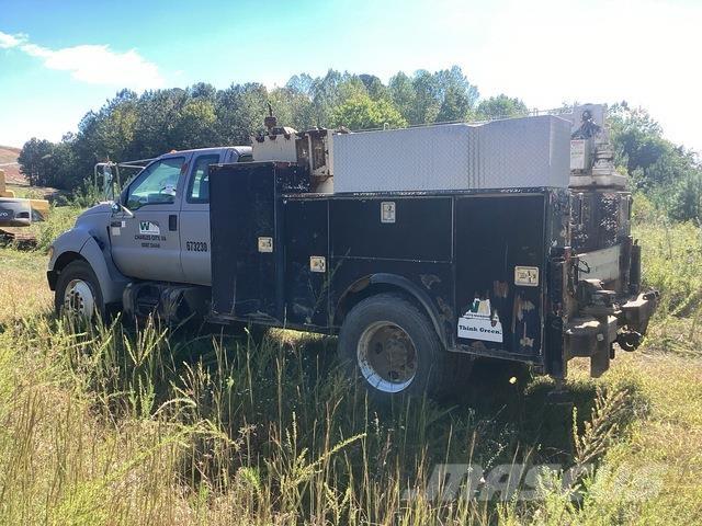 Ford F-750 Kommunal-Sonderfahrzeuge