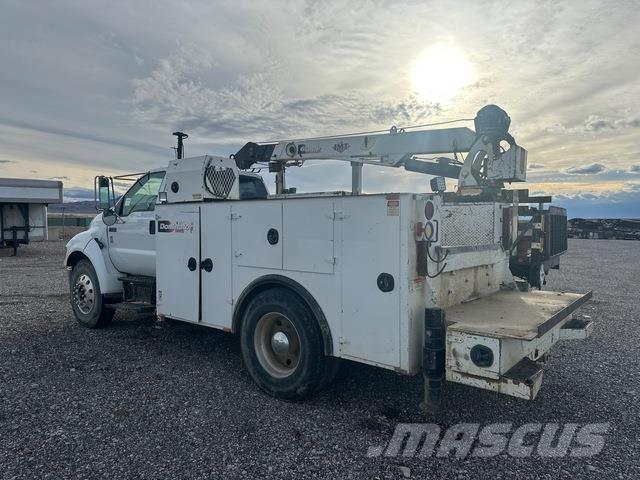 Ford F-750 Kommunal-Sonderfahrzeuge