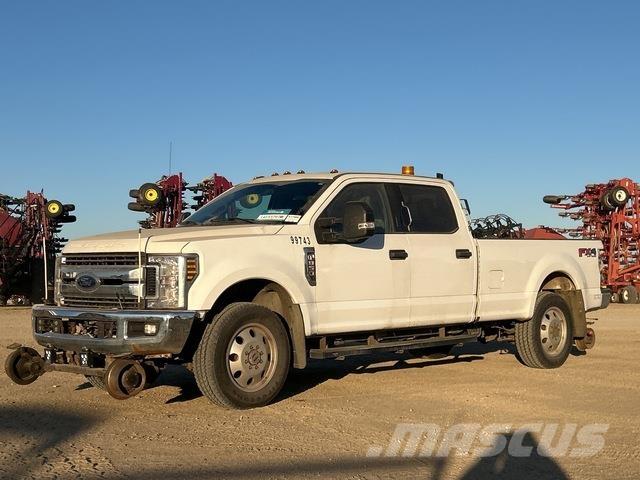 Ford F350 Pickup/Pritschenwagen