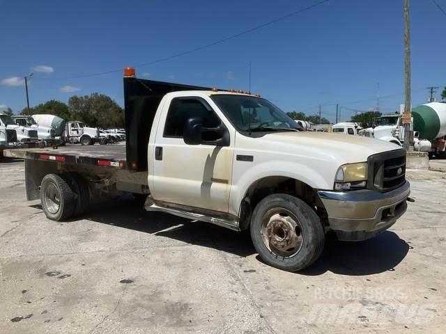 Ford F550 Pritschenwagen/Pritschenwagen mit Seitenklappe