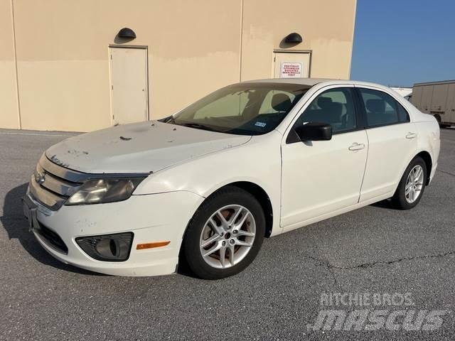 Ford Fusion PKWs