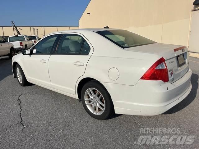 Ford Fusion PKWs
