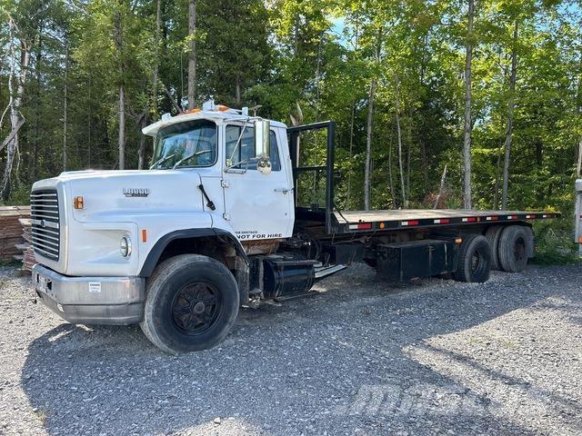 Ford L8000 Bergungsfahrzeuge