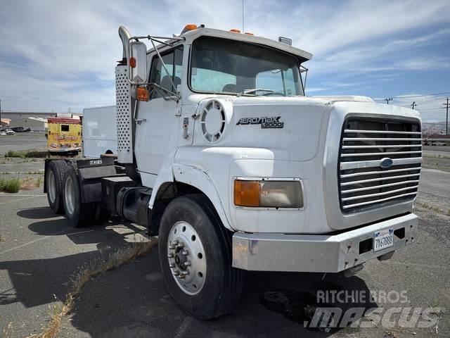 Ford L9000 Sattelzugmaschinen