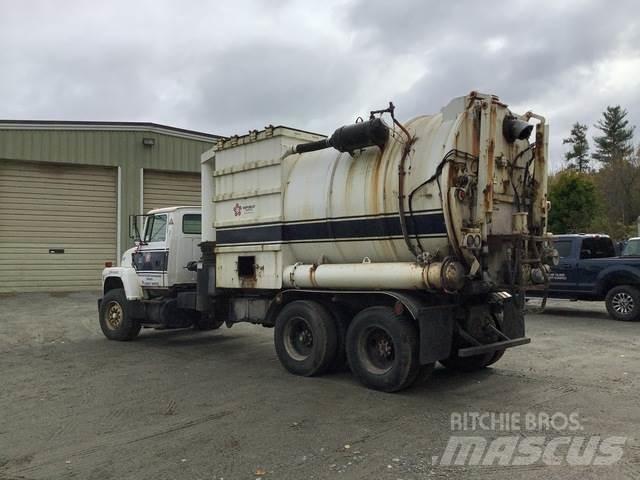 Ford LNT9000 Raupenbagger