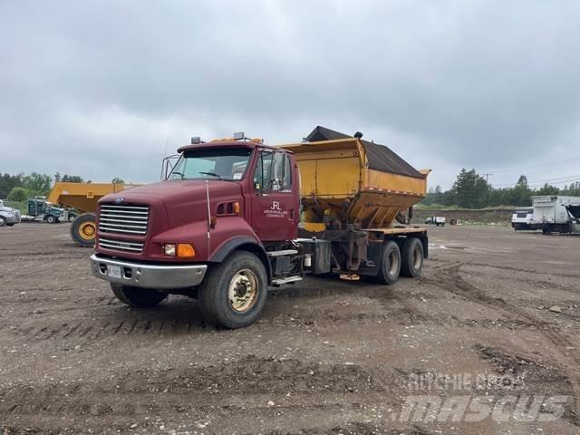 Ford LTS 9000 Schneeschilde und -pflüge