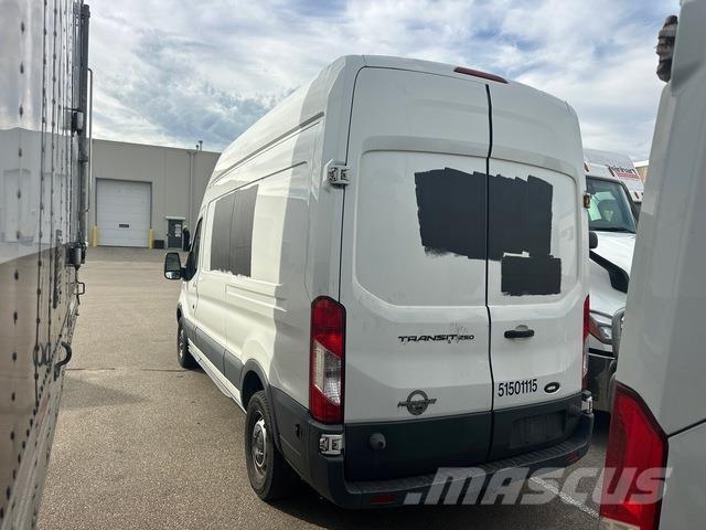 Ford Transit Lieferwagen