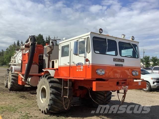 Foremost Delta Saug- und Druckwagen