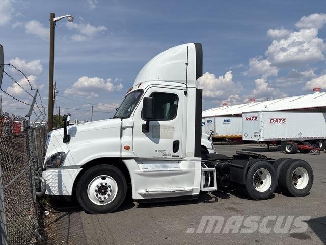 Freightliner  Sattelzugmaschinen