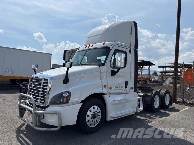 Freightliner  Sattelzugmaschinen