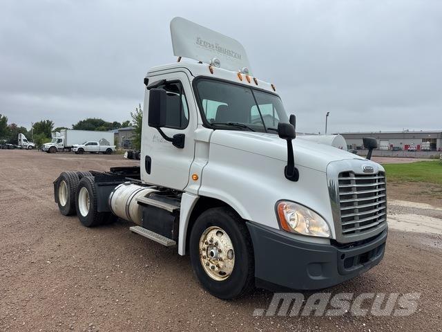 Freightliner  Sattelzugmaschinen