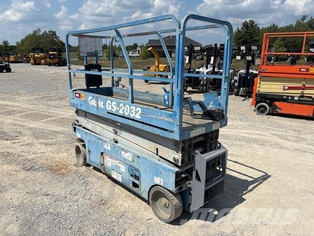 Genie GS-2032 Scheren-Arbeitsbühnen