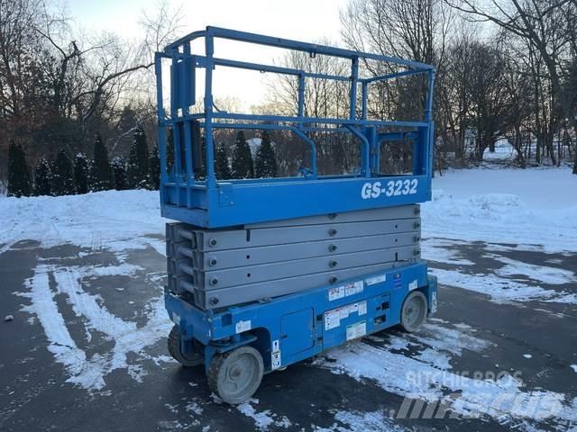 Genie GS3232 Scheren-Arbeitsbühnen
