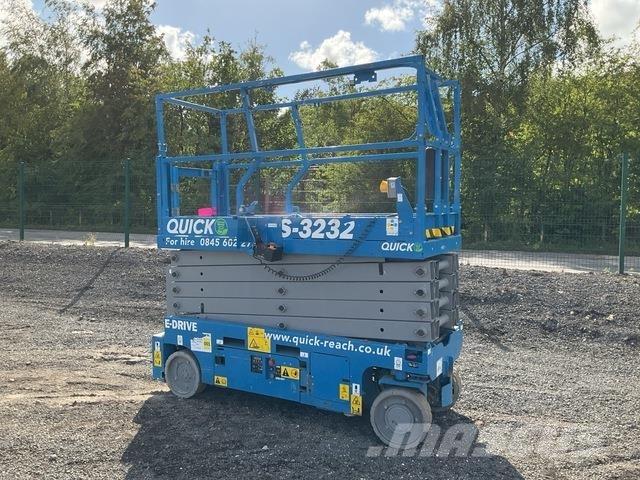 Genie GS3232 Scheren-Arbeitsbühnen