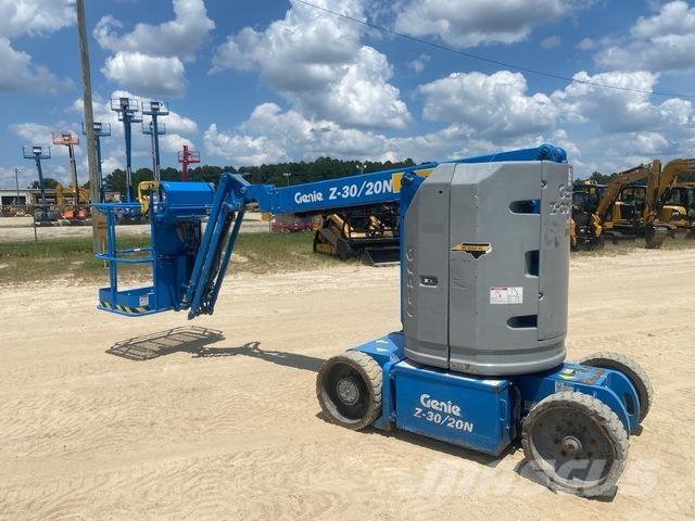 Genie Z-30/20N Gelenkteleskoparbeitsbühnen