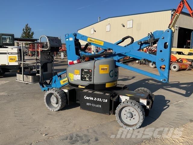 Genie Z-33/18 Gelenkteleskoparbeitsbühnen