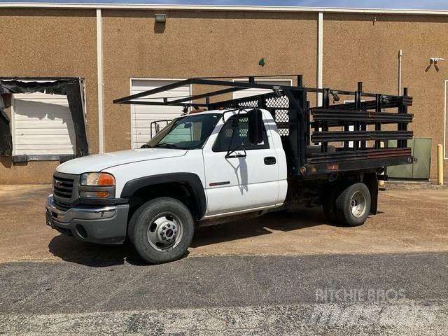 GMC 3500 Pritschenwagen/Pritschenwagen mit Seitenklappe