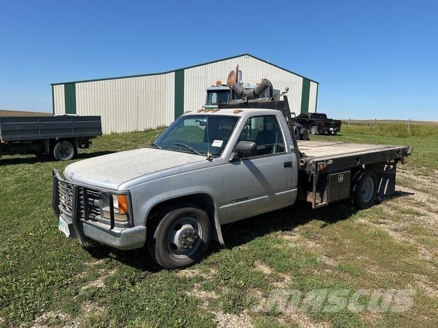 GMC 3500 Pritschenwagen/Pritschenwagen mit Seitenklappe