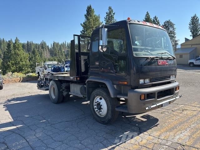 GMC T7500 Kommunal-Sonderfahrzeuge