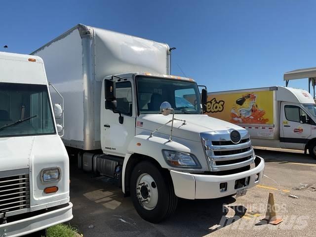 Hino 238 Kofferaufbau