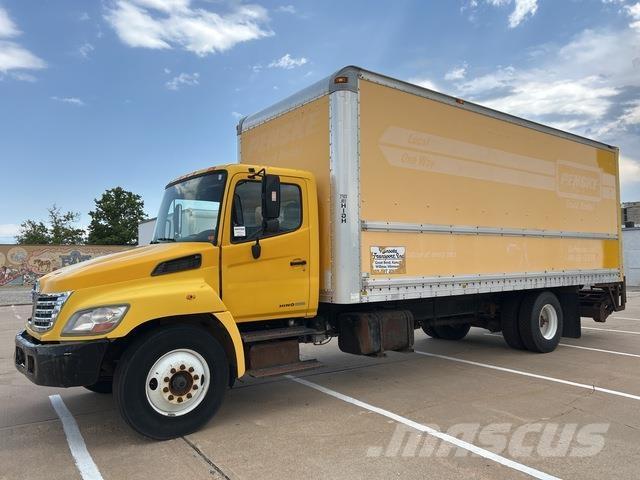 Hino 268 Kofferaufbau