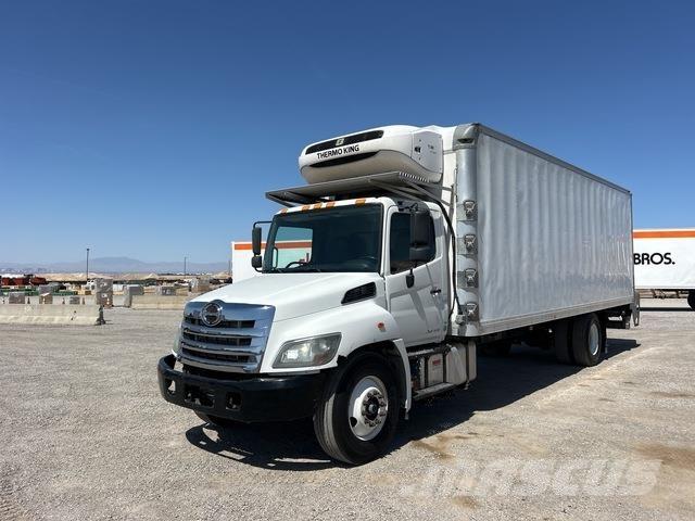 Hino 268 Kühlkoffer
