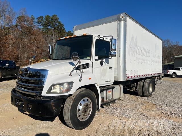 Hino 268 Kofferaufbau