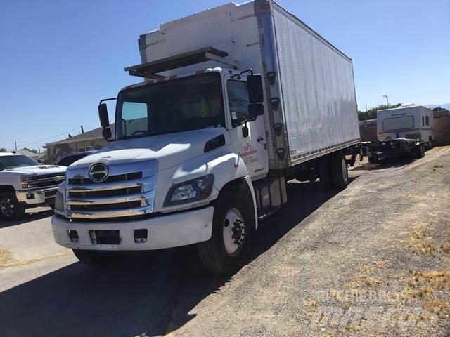 Hino 338 Kofferaufbau