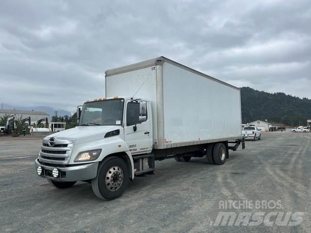 Hino 338 Kofferaufbau