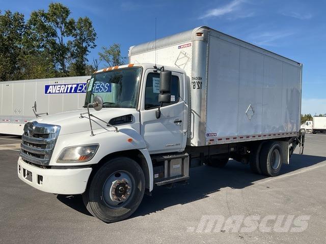 Hino 338 Kofferaufbau