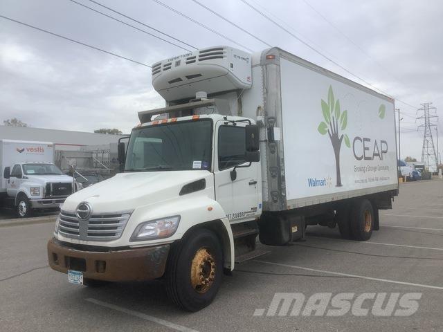 Hino 338 Kühlkoffer