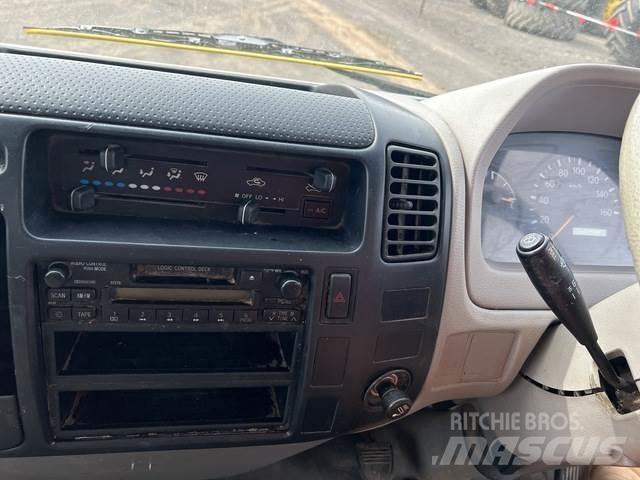 Hino Dutro Pritschenwagen/Pritschenwagen mit Seitenklappe