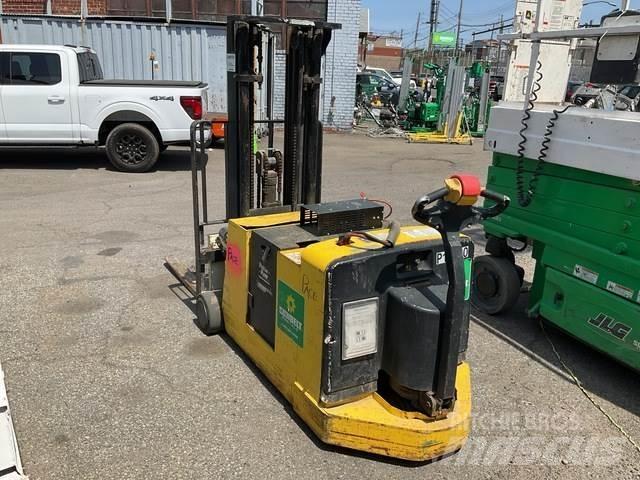 Hyster W30ZC Zelfrijdende stapelaars