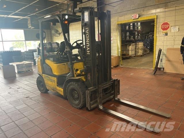 Hyundai 25L-7A Sonstige Baumaschinen