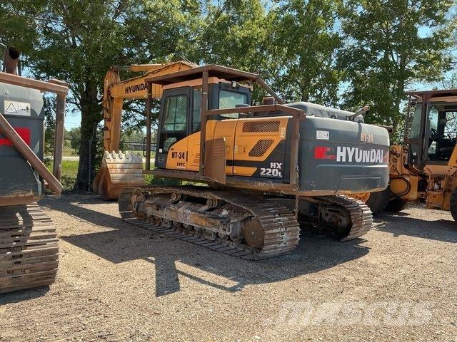 Hyundai HX220L Raupenbagger