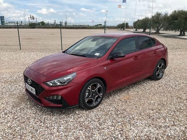 Hyundai i30 PKWs