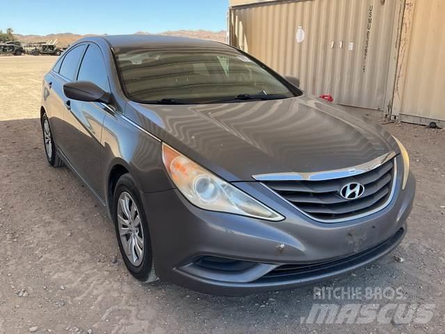 Hyundai Sonata PKWs