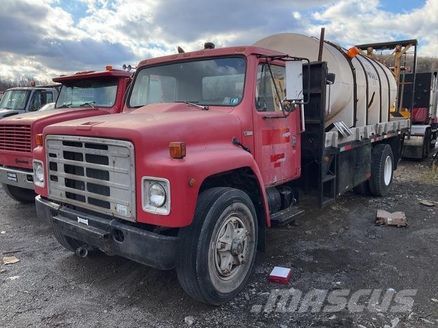 International  Pritschenwagen/Pritschenwagen mit Seitenklappe