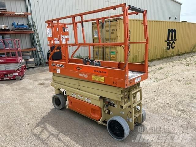 JLG 2030ES Scheren-Arbeitsbühnen