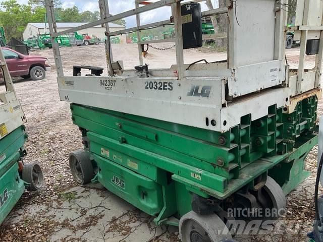 JLG 2032ES Scheren-Arbeitsbühnen