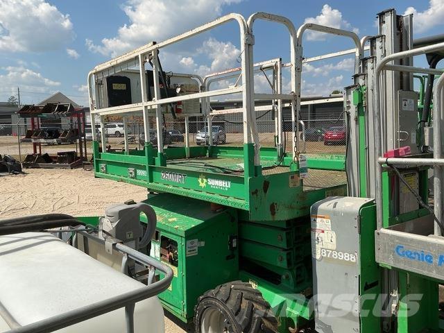 JLG 260MRT Scheren-Arbeitsbühnen