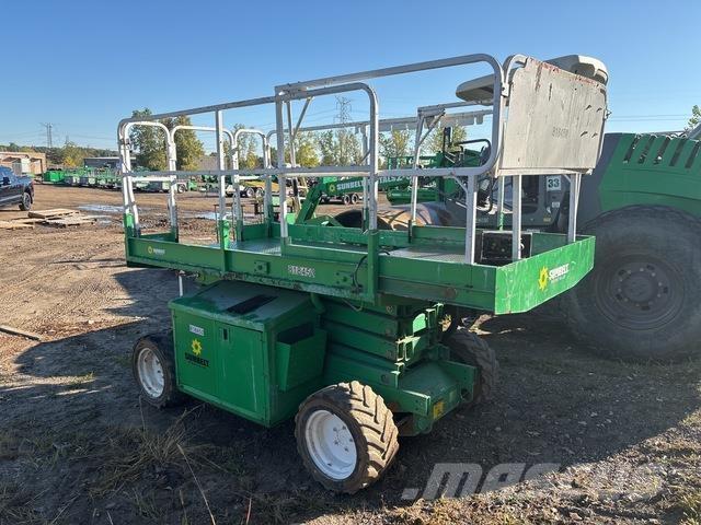 JLG 260MRT Scheren-Arbeitsbühnen