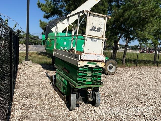 JLG 2632ES Scheren-Arbeitsbühnen