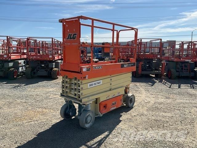 JLG 2632ES Scheren-Arbeitsbühnen