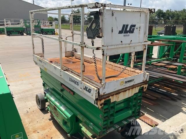 JLG 3246ES Scheren-Arbeitsbühnen